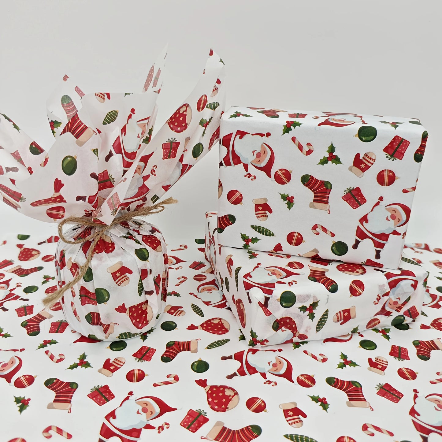 10/20 Sheets, Santa and Christmas Gift Patterned Tissue Paper, Santa, Christmas Gifts, Christmas Stockings, Colored Lights, Christmas Leaves - 19.69inch * 13.78inch , Handmade Wrapping Paper, Fade-Resistant Item Protection, G